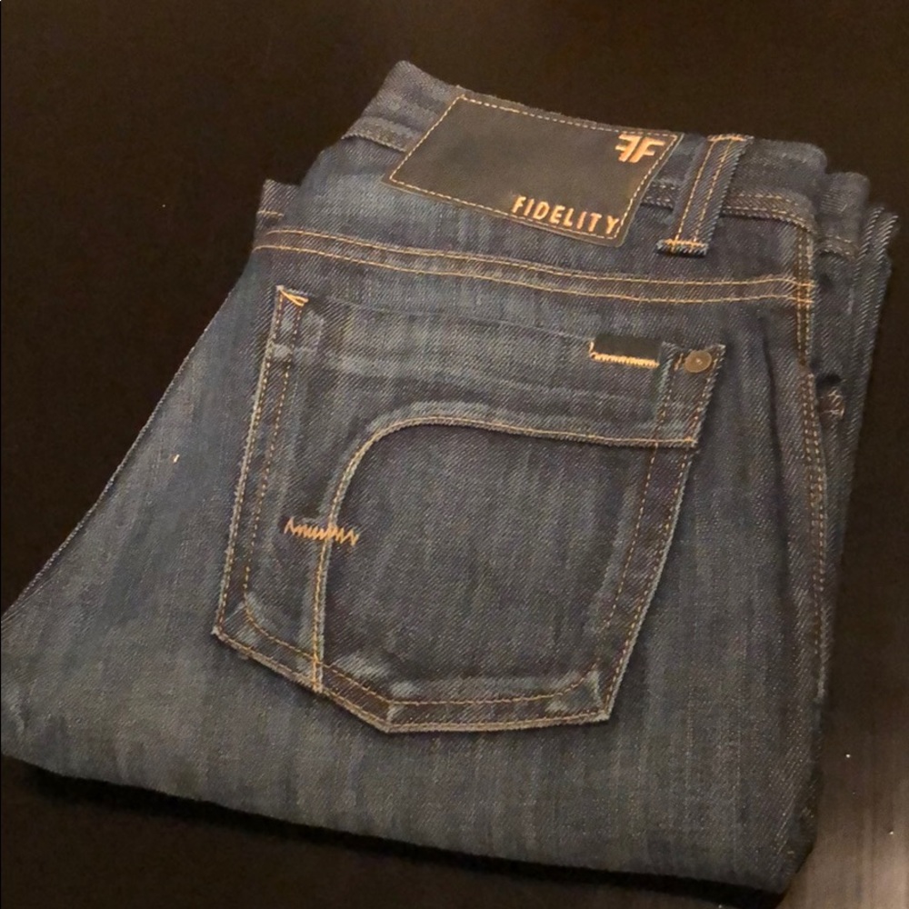 Fidelity Slim Jeans at a great price!